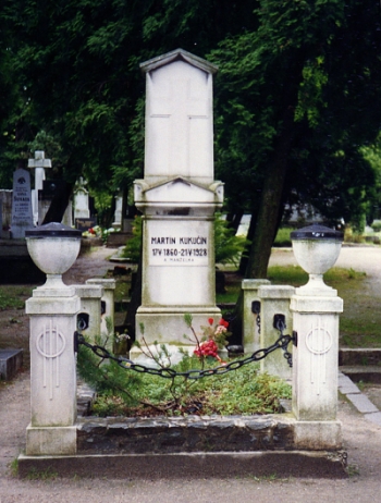 Náhrobník M. Kukučína na Národnom cintoríne v Martine